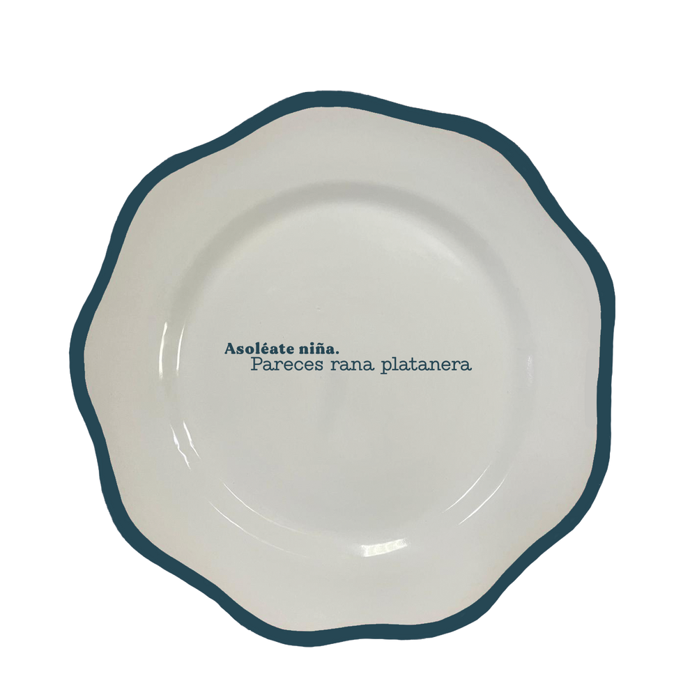 Asoléate Niña Dinner Plate
